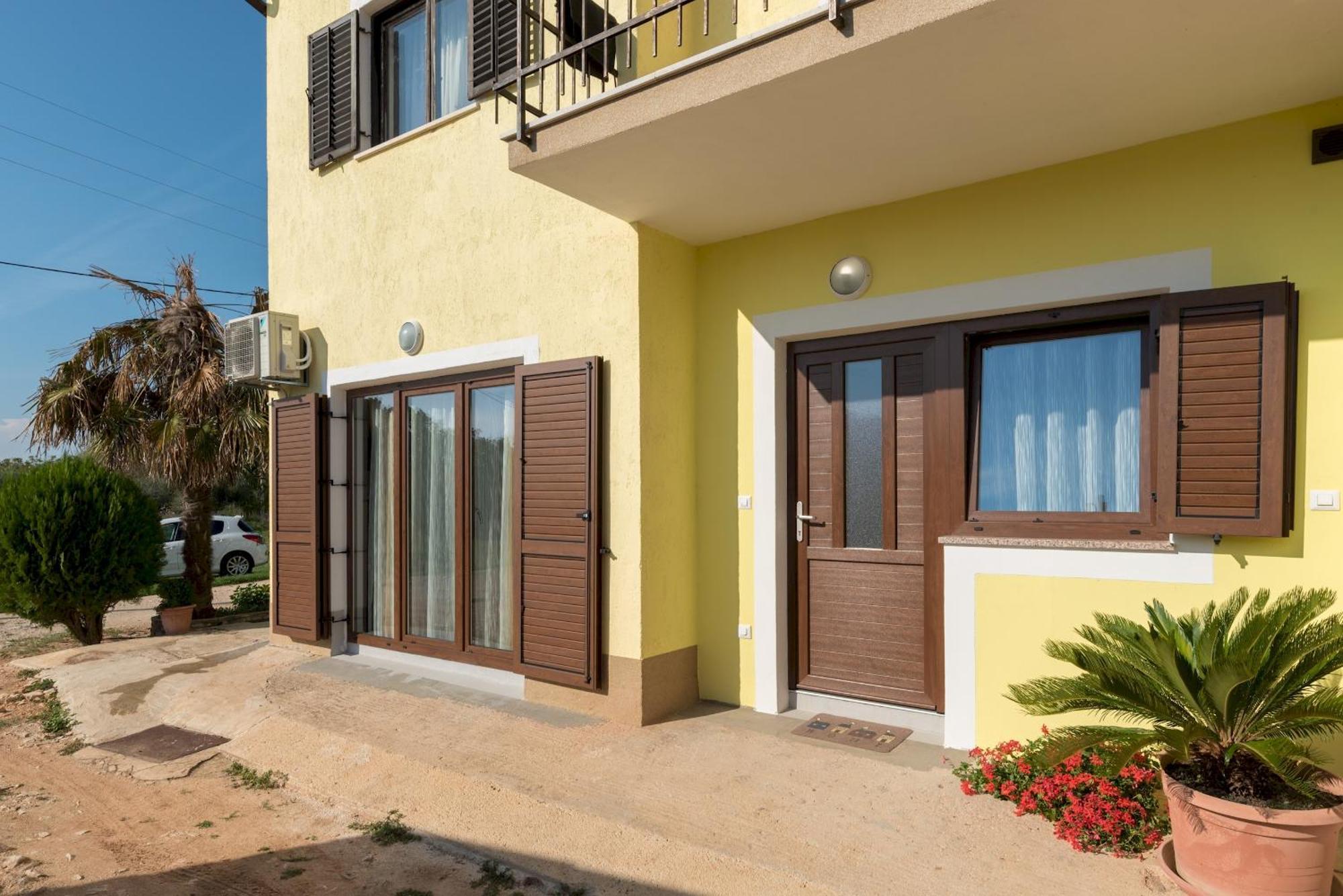 Apartman Pastura Воднян Екстериор снимка